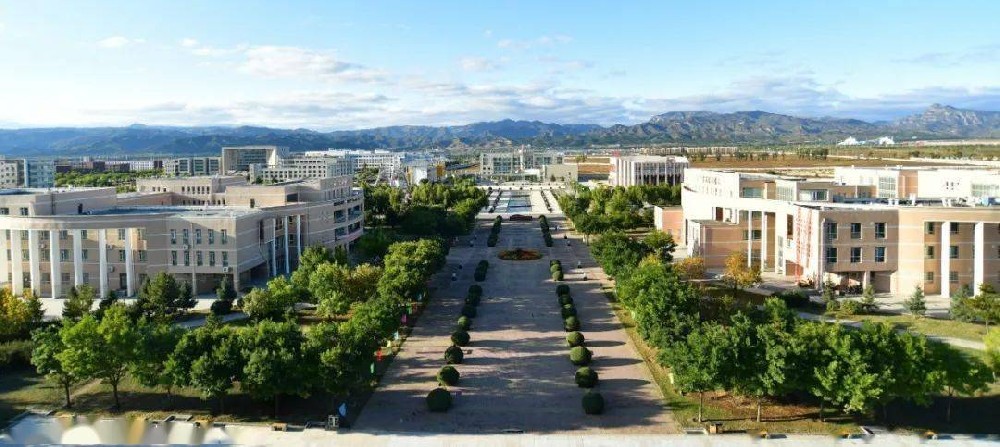 内蒙古商贸职业学院